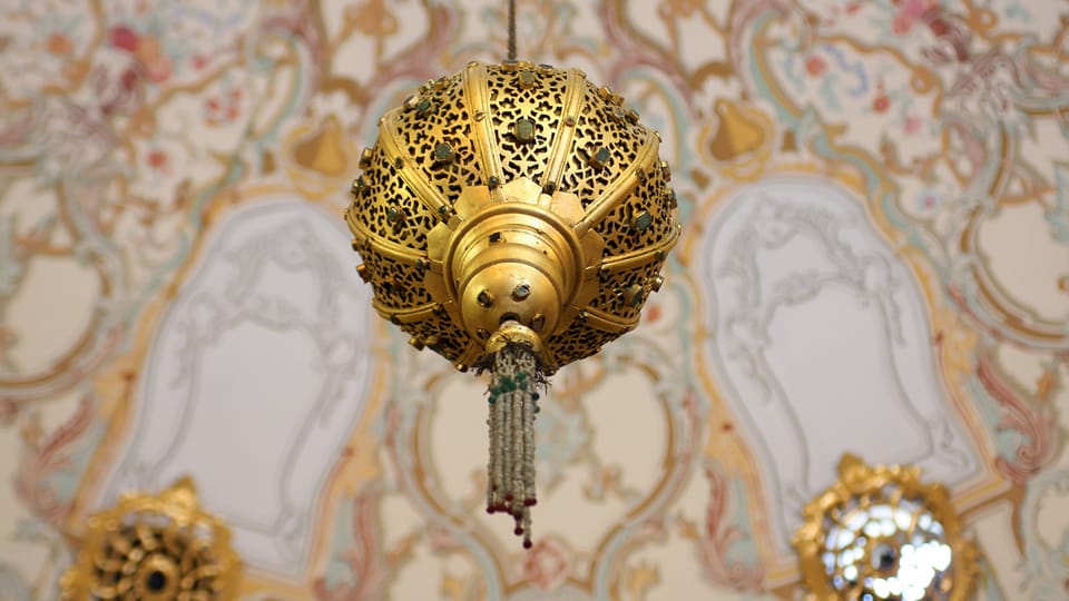Istanbul: Topkapi Palace and Harem Guided Tour - Where to Meet: The Blue Mosque Tram Area (and Why It Matters)