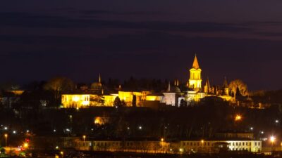 Istanbul: Topkapi Palace and Harem Guided Tour - Skip-the-Line Access: What You’re Buying (and What You Still Pay)