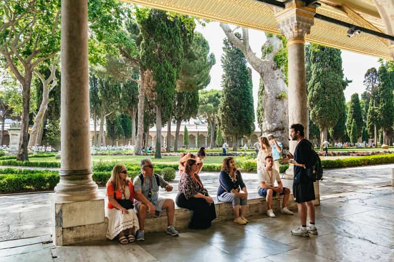 Istanbul: Topkapi Palace and Harem Guided Tour with Ticket - Key things that make this tour work
