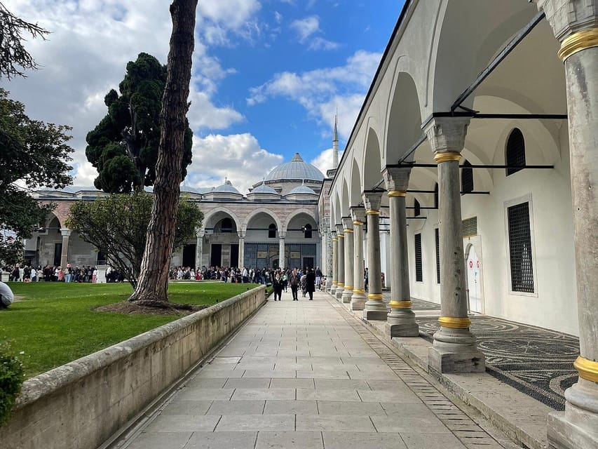 Istanbul: Topkapi Palace & Dolmabahce Palace Combo Ticket - The Security Reality at Topkapi: Skip the Line, Not the Queue