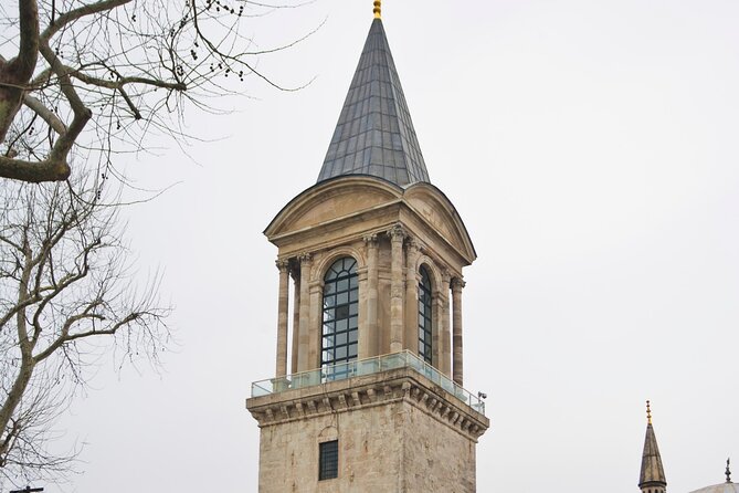Istanbul: Topkapi Palace Guided Tour and Skip The Line - Inside Topkapi: The Four Stops That Define the Museum Route