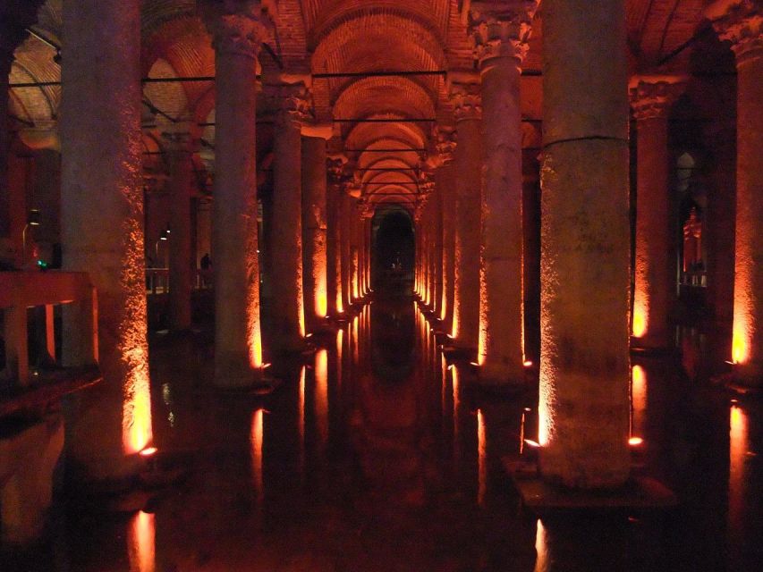 Istanbul Walking Tour: Discovering Old Town - Hagia Sophia: Skip the Line and Know What You’re Looking At