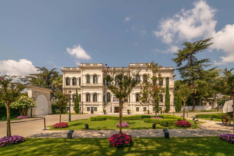 Istanbul: Yildiz Palace & Museum Skip the Ticket Line Entry - What You’ll See Indoors: Abdülhamid II Rooms, Textiles, Ceramics