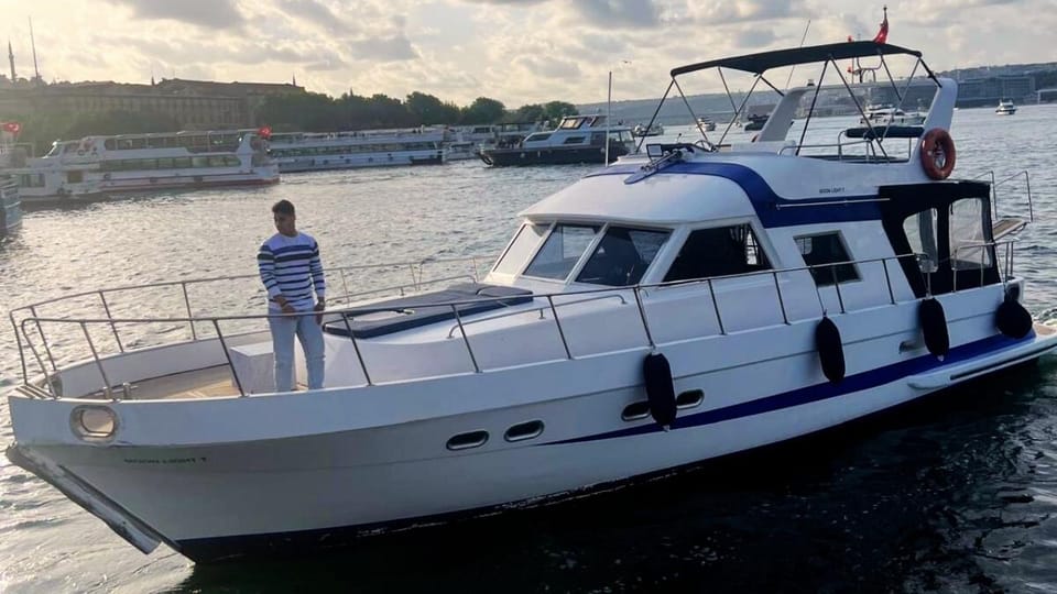 İstanbul:Private Luxury Yacht on Bosphorus 14 Meter(46 feet) - Why a 14-meter private yacht works so well on the Bosphorus