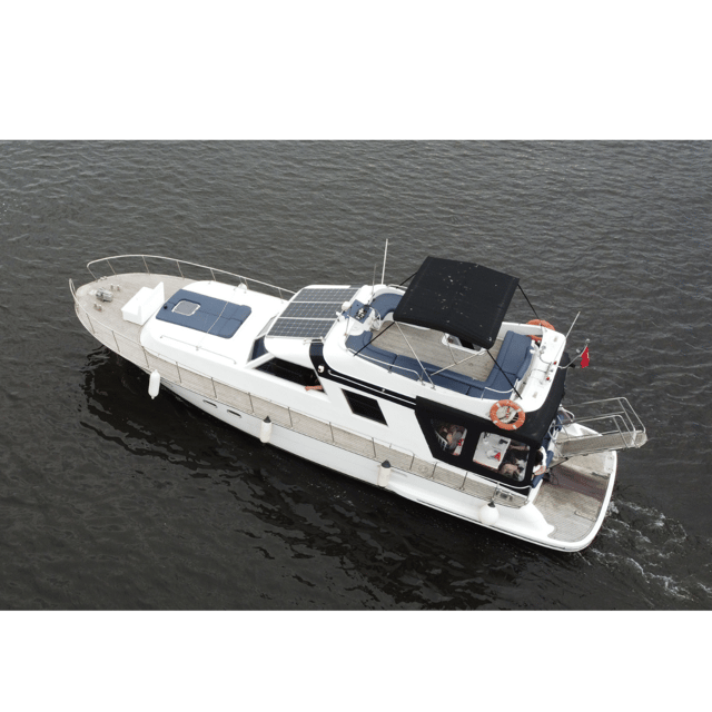 İstanbul:Private Luxury Yacht on Bosphorus 14 Meter(46 feet) - Should you book this Bosphorus yacht rental?
