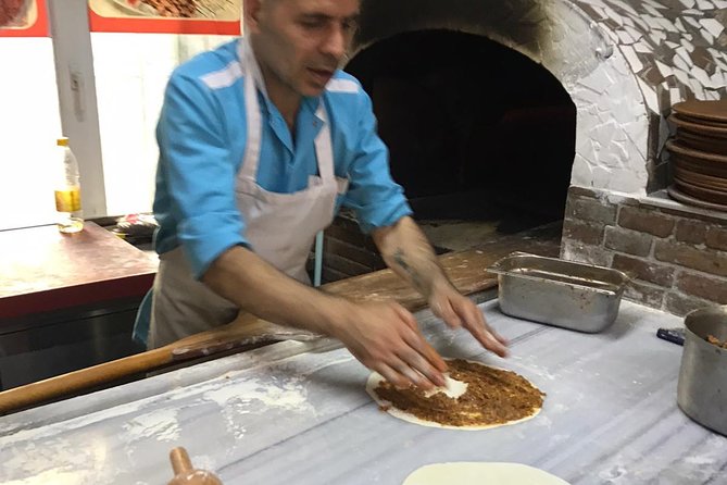 Kebab Crawl Istanbul - Çemberlitaş and the 5:00 pm start that shapes the whole meal