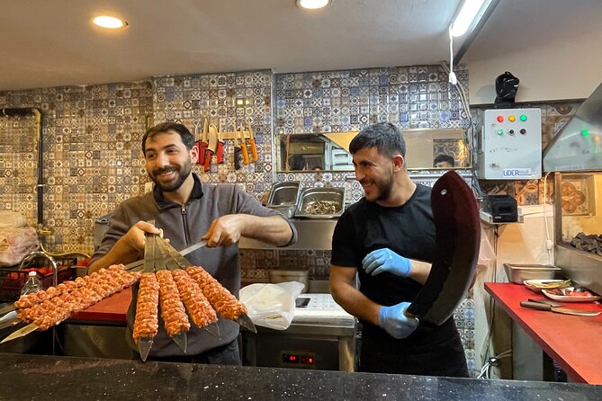 Kebab Crawl Istanbul - Künefe: the cheese-and-pistachio dessert finale