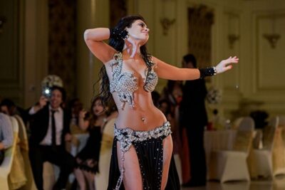 Luxury Bosphorus Dinner Cruise with Turkish Night Show - Your 3-course Turkish dinner: what’s included and what it means