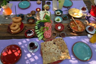 Luxury Private and Guided Istanbul Food Tour with a local guide - Kadıköy Çarşı Walk and Baylan Patisserie Coupe