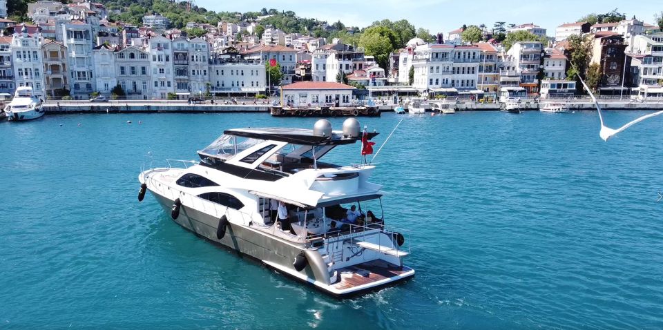 Luxury Private Yacht Rental - Wheelchair Access and Non-Pet Rule: Who Should Plan Accordingly