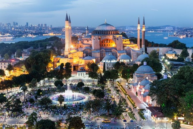 Luxury Small-Group Tour of Imperial Istanbul - Basilica Cistern vs Serefiye Cistern: the underground reset