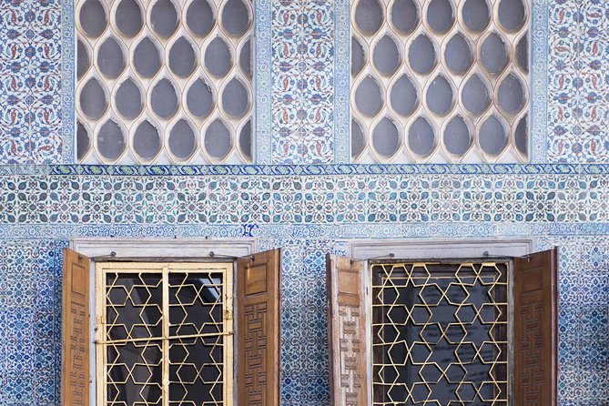Luxury Small-Group Tour of Imperial Istanbul - Istanbul Archaeological Museum: built for your inner history nerd (but in a good way)