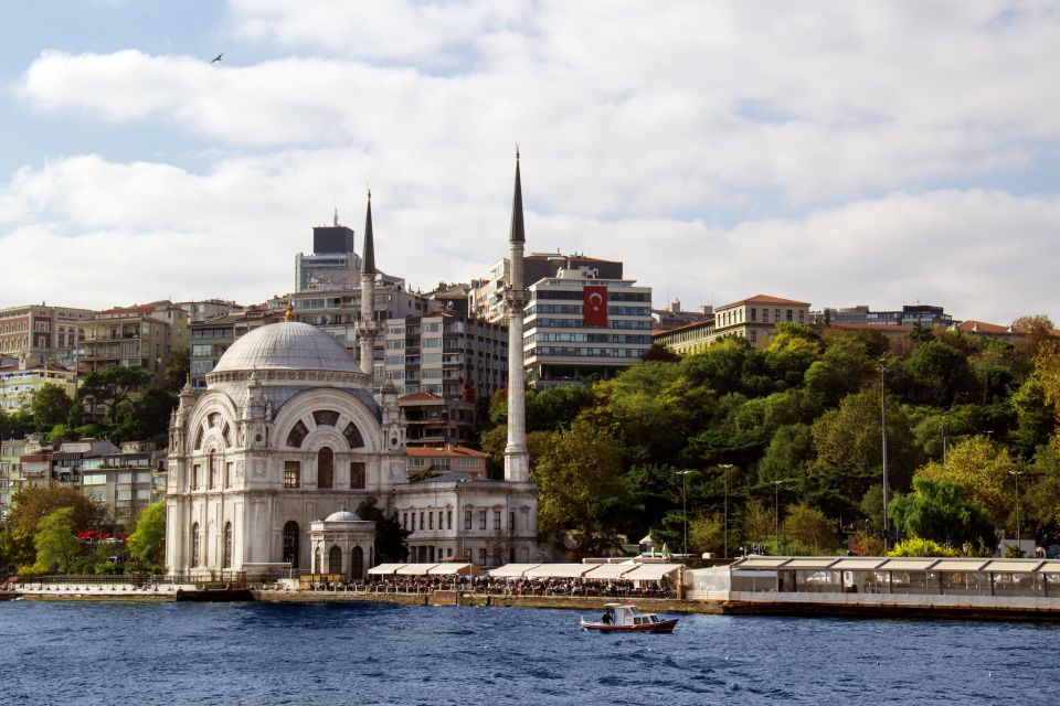 Morning Bosphorus Cruise and Spice Bazaar - A 4-hour Istanbul sampler: Bosphorus + Egyptian Spice Bazaar