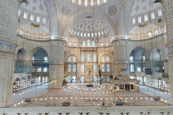 Old City Tour Professional Guide All Entrance Tickets Included - Grand Bazaar Jewelers: Where the Shopping Stop Can Make or Break Your Mood