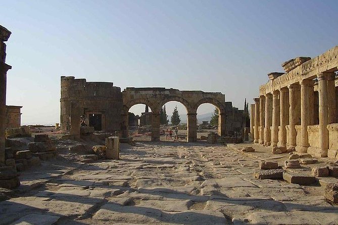 Pamukkale Day Tour From Istanbul /w flight - Lunch at a Traditional Turkish Restaurant: Built for the Schedule