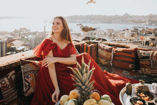 Photographer in Istanbul - Why a 1-Hour Istanbul Photo Shoot Works (and Why You’ll Feel Less Awkward)