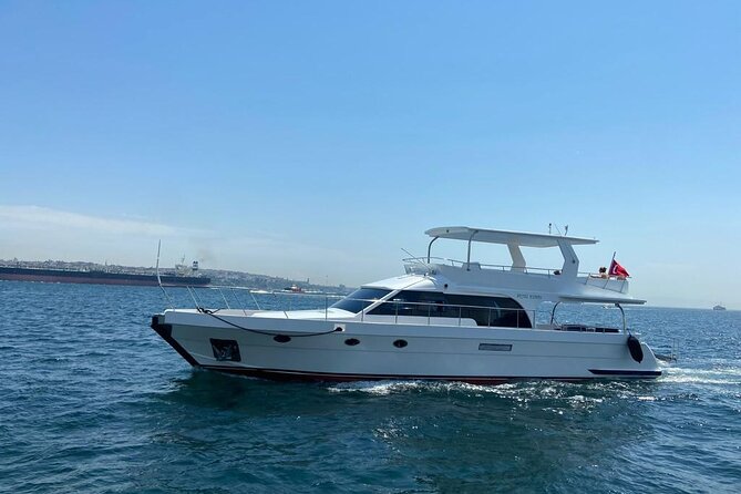 Private 2-Hour Bosphorus Cruise with Yacth - Beylerbeyi Palace on the Bosphorus: the stop most people remember