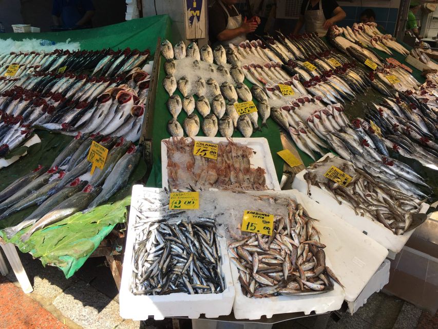 Private and Guided Istanbul Food Tour - Tastes of Istanbul - Fish market treats in Kadikoy: mussels and kokoreç