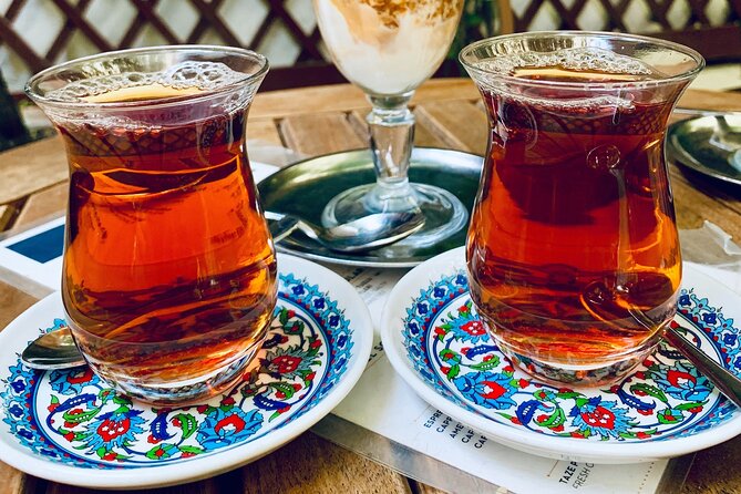 Private and guided VEGETARIAN / VEGAN tour of Istanbul - Ferry time to Kadıköy: the Istanbul shift from Europe to Asia