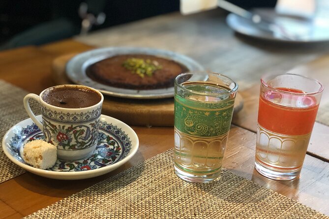 Private and guided VEGETARIAN / VEGAN tour of Istanbul - Stop 2 in Tophane: tea, coffee, and some seriously good baklava
