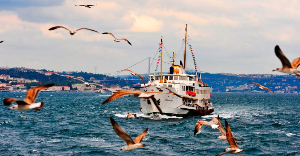 Private Bosphorus Sightseeing Cruise By Luxury Yacht - Guide on board: what the best moments depend on