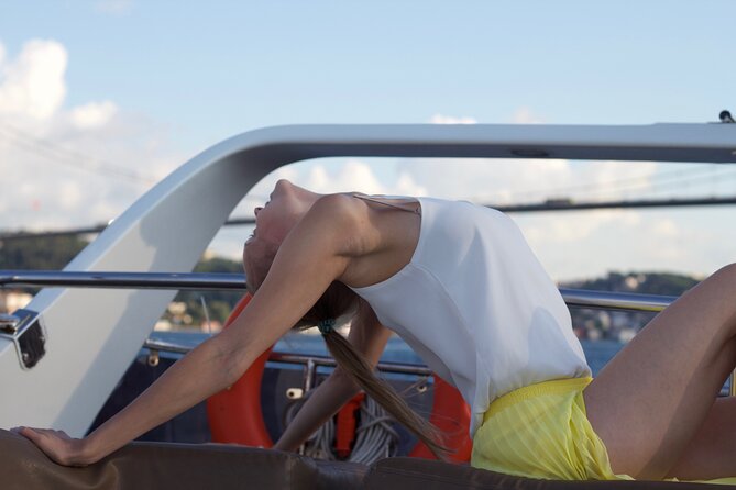 Private Bosphorus Sightseeing Cruise By Luxury Yacht in Istanbul - Halic start: getting your bearings fast