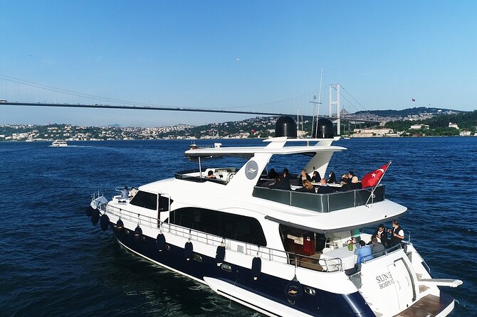 Private Bosphorus Sightseeing Cruise on Luxury Yacht - Getting to the boat: Kabataş meeting point and transfers