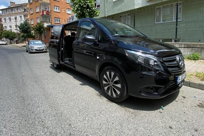 Private Car With Driver in Istanbul - Pickup Timing in Istanbul Traffic (and How to Avoid Stress)
