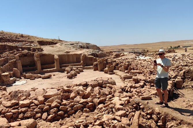 Private Daily Tour in Gobeklitepe and Karahantepe from Istanbul - Karahantepe: a bedrock carving that feels surprisingly human