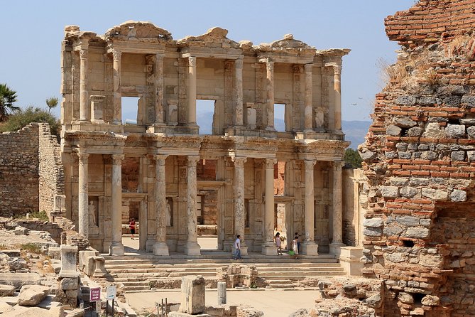 Private Ephesus Tour From Istanbul by Flights - Meryemana (Virgin Mary’s House): pilgrimage views near Ephesus