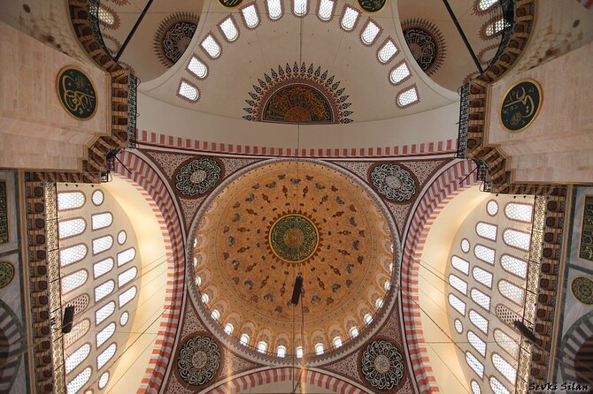 Private Full-Day Strolling through the Old Markets of Istanbul - Price and value: what $180 per group actually gets you