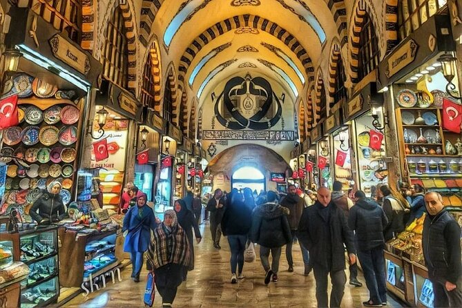 Private Full-Day Strolling through the Old Markets of Istanbul - Turkish cuisine tasting: a local stop that fits the flow