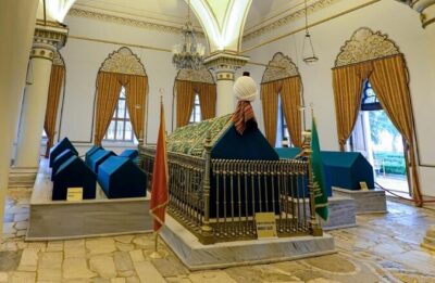 Private Full-Day Tour in Bursa luxury VIP Car With Driver - The Eskihisar IDO ferry stop: seagulls, gulf views, and an easy reset
