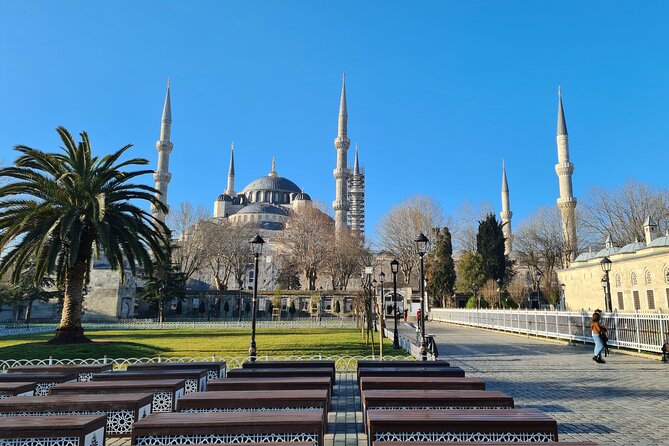 Private Guided Tour in the Old City of Istanbul - Blue Mosque: free entry and the architecture behind the name