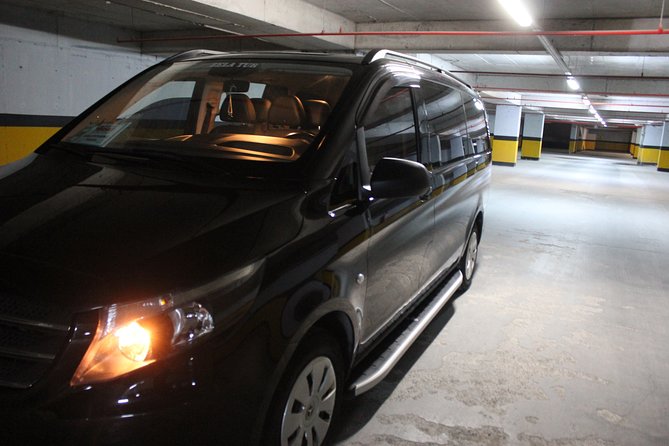 Private Istanbul Airport (IST) Arrival or Departure Transfer - What to Watch for: Meeting Points, Arrival Timing, and One Clear Risk