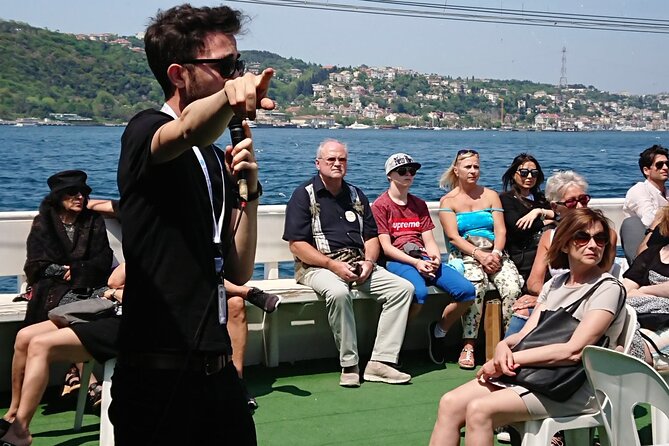 Private Istanbul Combo Tour - Classic Old City and Bosphorus Cruise - Hagia Sophia Grand Mosque: What You See Depends on How You Look