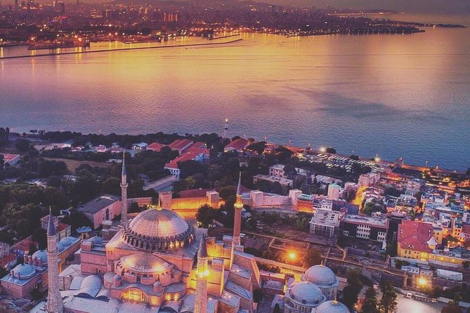 Private Istanbul Old City Tour - Sultanahmet District and Sultanahmet Square: Getting Oriented in the Center