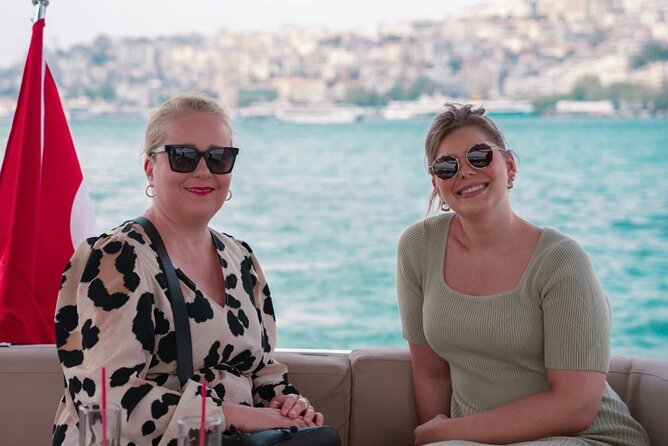 Private Luxury Yacht Cruise in Istanbul Bosphorus - Luxury on a Budget: What You’re Actually Paying For