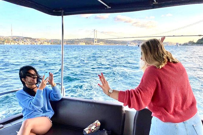 Private Luxury Yacht Cruise in Istanbul Bosphorus - Dolmabahçe Palace From the Water: Power in Marble