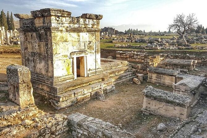 Private Pamukkale Day Tour from Istanbul by Plane - Pamukkale and Hierapolis terraces: two hours that should not be rushed