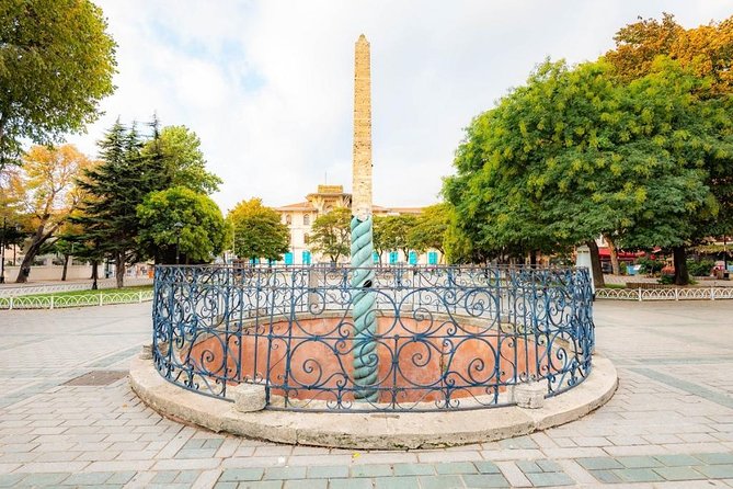 Private Tour: Istanbul’s Ottoman Experience Including Topkapi Palace and Blue Mosque - Bonus stops around Sultanahmet’s Ottoman-adjacent landmarks
