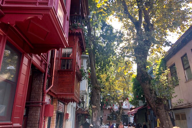 Private Tour to the Asian Area of Istanbul - Beylerbeyi Palace: Ottoman-European style plus a Bosphorus garden