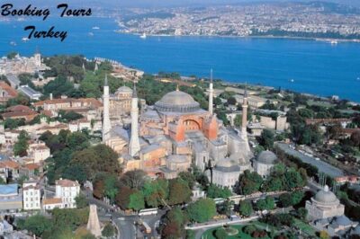 Private Walking Tour: Hippodrome, Blue Mosque, Hagia Sophia - Hippodrome relics at Sultanahmet Square: Obelisk of Theodosius and Serpent Column