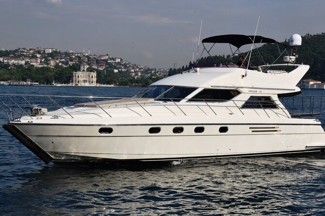 Private Yacht for Surprise Events / Birthday, Proposal, Anniversary, Party etc - Who should book this yacht experience