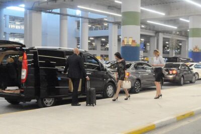 Sabiha Gokcen Airport Transfer - One Way - How the meet-and-greet works after customs