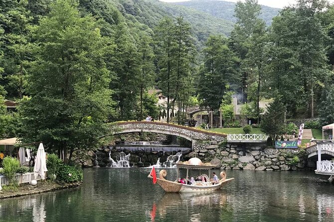 Sapanca Lake & Masukiye Tour From Istanbul - Masukiye Waterfall: A Simple Nature Stop With Big Photo Payoff