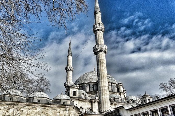 Semi Private Tour - Golden Horn and Miniaturk Park Tour in Istanbul - How the Semi-Private Size Changes the Tour