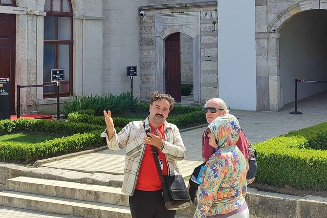 Skip Lines with Local Tour Guide Taha - Stop 4: Topkapı Palace and the Harem—power behind closed gates