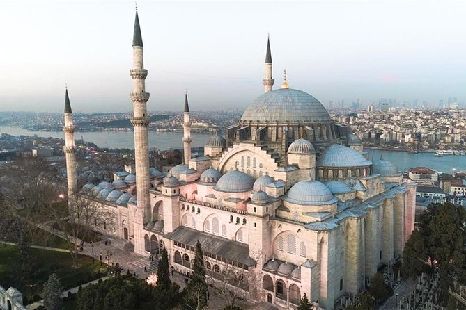 Skip the Line: Topkapi Palace Including Süleymaniye Mosque and Ceramics Workshop in Istanbul - Walking from Sultanahmet to Topkapi: the route and why it helps