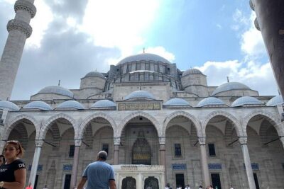 Small Group: Best of Istanbul Tour with Hagia Sophia Tickets - Sultanahmet Square and the Hippodrome obelisks (30 minutes)